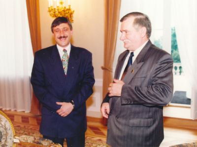 Priceless Lessons by Maxim Behar: A Story with Former President of Poland Lech Walesa